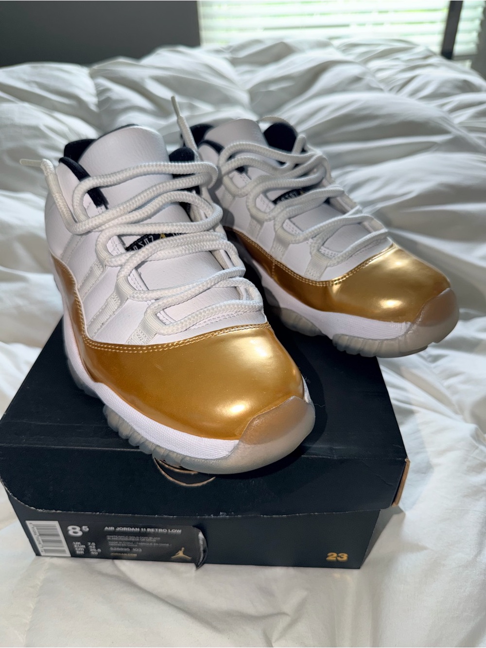 Air Jordan 11 Retro Low Closing Ceremony Metallic Gold‎ Men’s 8.5 OG Box